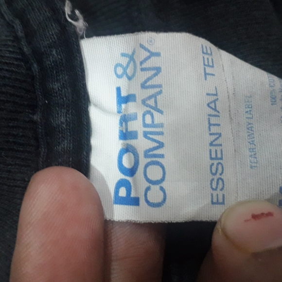 Imported from USA-Port and company Men's black casual round neck t-shirt -M size - Picture 4 of 4